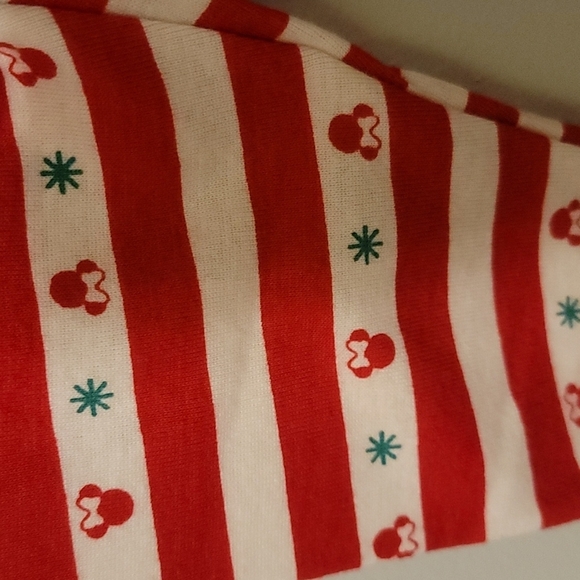 Disney's  Minnie Mouse Pajama Set - Picture 3 of 4